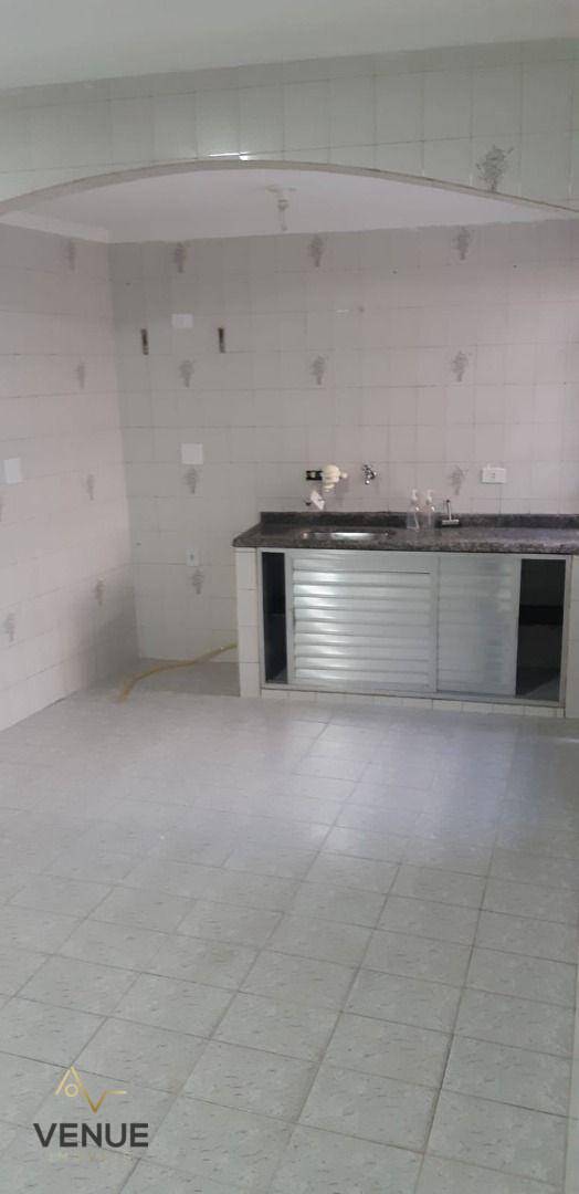 Sobrado à venda com 3 quartos, 240m² - Foto 13