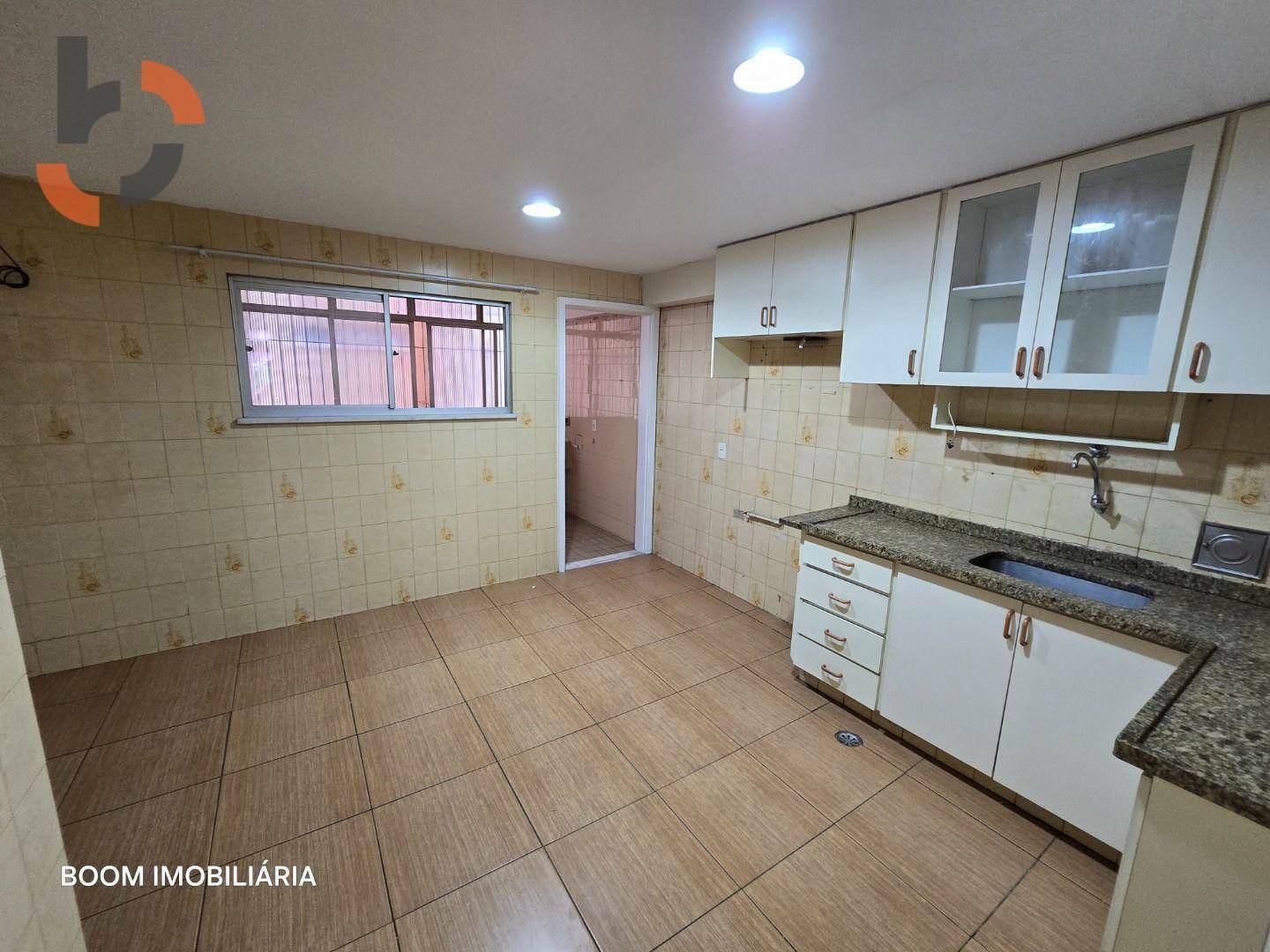 Apartamento para alugar com 3 quartos, 188m² - Foto 18