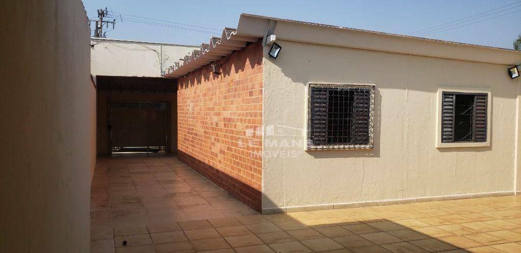 Casa à venda com 3 quartos, 170m² - Foto 4