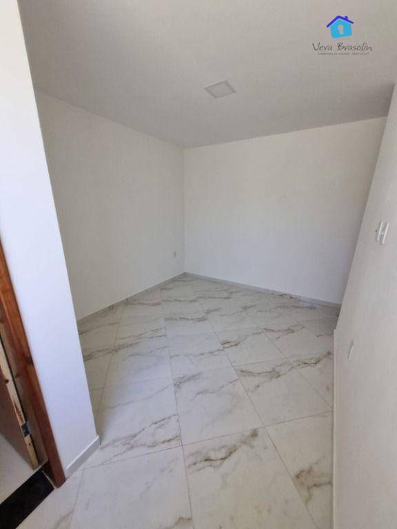 Casa à venda com 3 quartos, 108m² - Foto 6