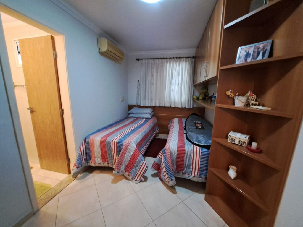 Apartamento à venda com 4 quartos, 147m² - Foto 19