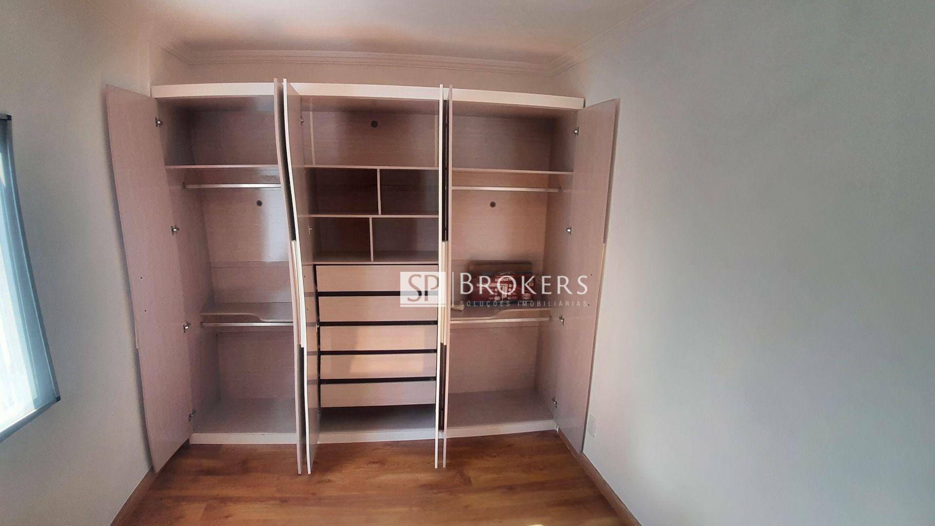 Apartamento à venda com 2 quartos, 70m² - Foto 31