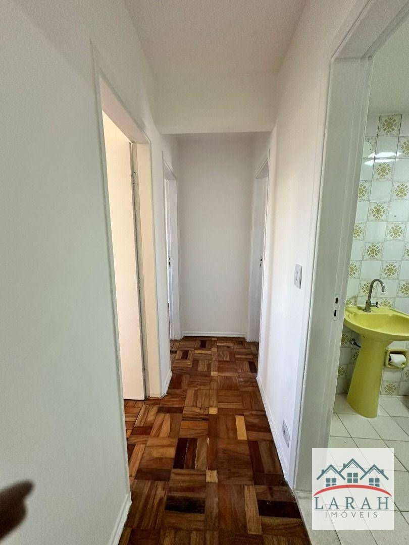 Apartamento para alugar com 3 quartos, 70m² - Foto 9