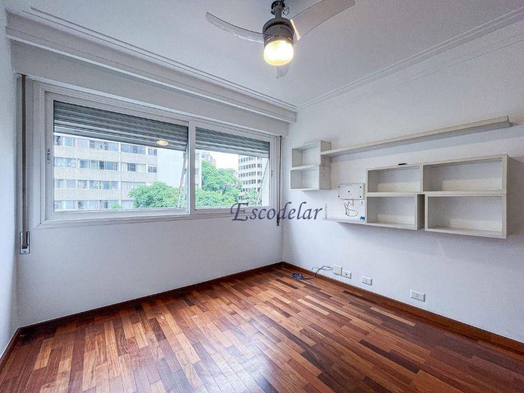 Apartamento à venda com 3 quartos, 200m² - Foto 19