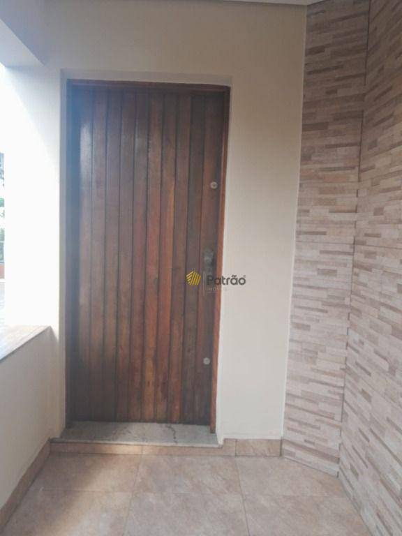 Sobrado à venda e aluguel com 4 quartos, 254m² - Foto 5