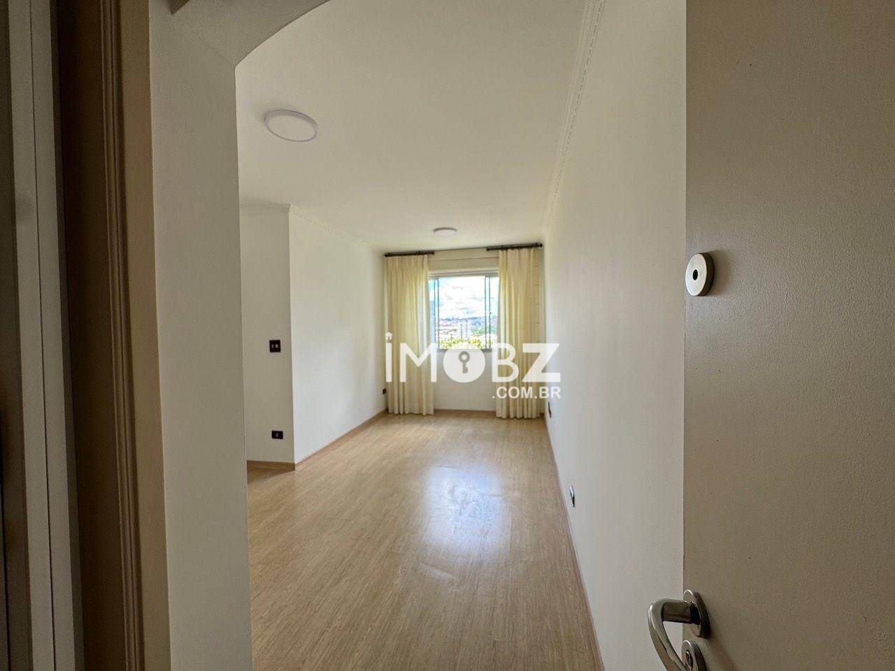 Apartamento à venda com 2 quartos, 60m² - Foto 2