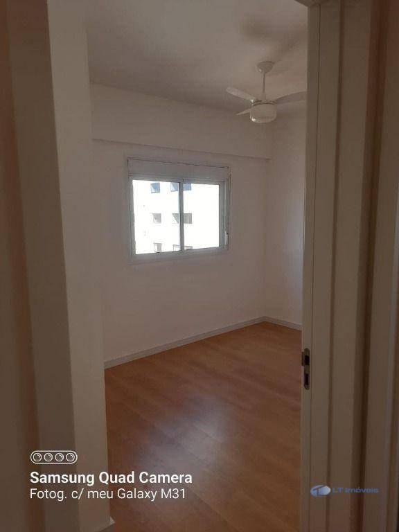 Apartamento para alugar com 3 quartos, 101m² - Foto 12