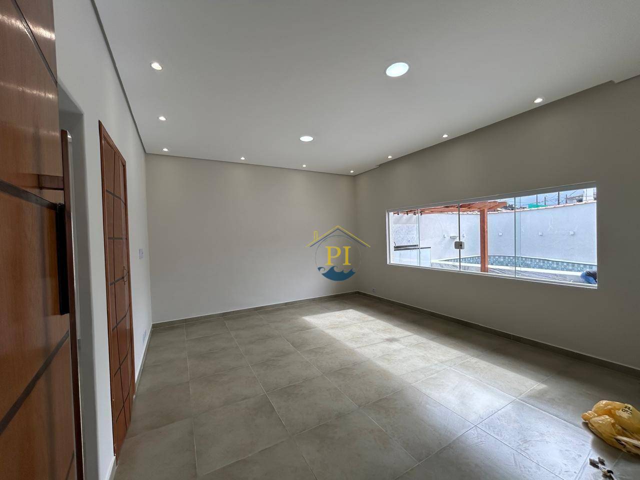 Casa à venda com 3 quartos, 2m² - Foto 5