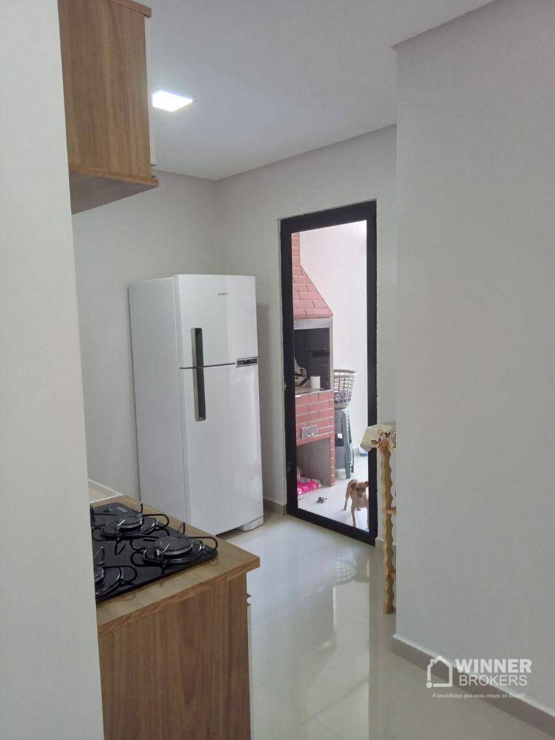 Casa à venda com 2 quartos, 56m² - Foto 4