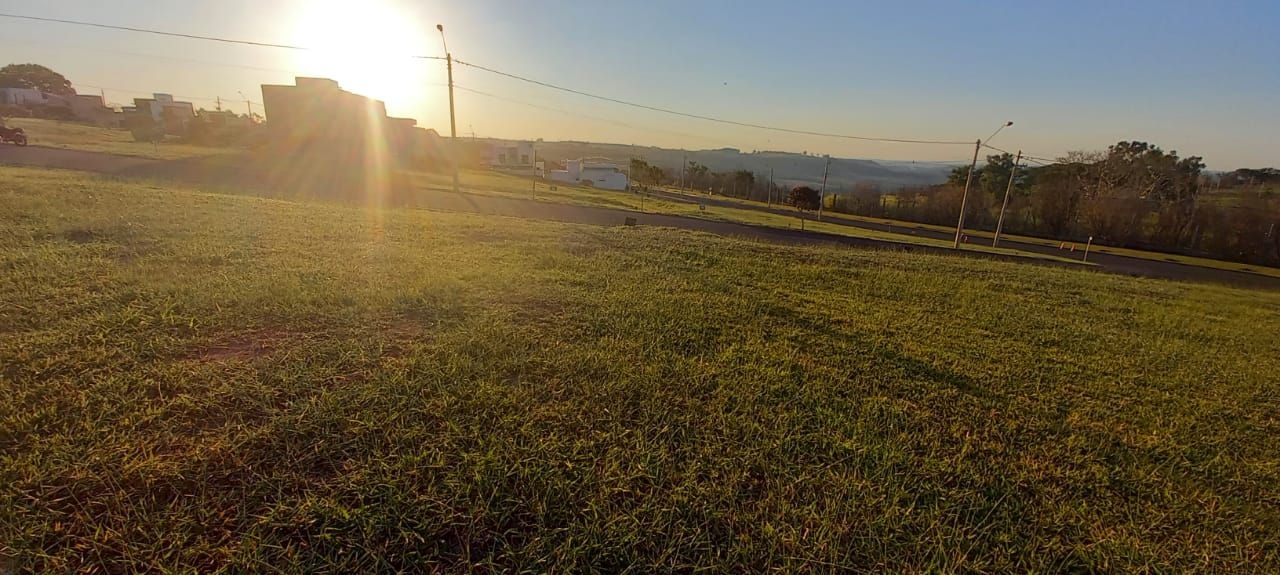 Terreno à venda, 300m² - Foto 1