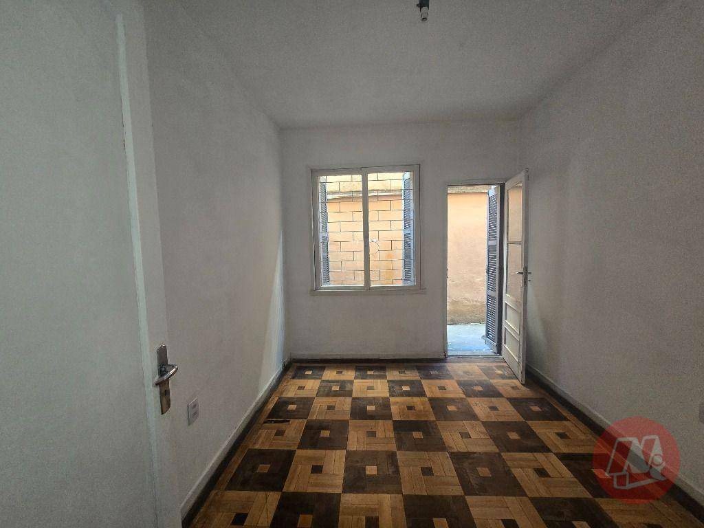 Apartamento para alugar com 3 quartos, 110m² - Foto 24
