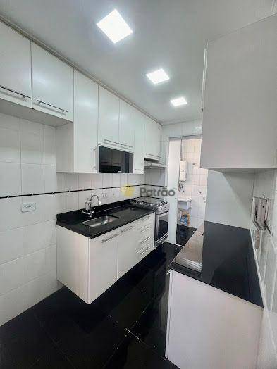 Apartamento à venda com 3 quartos, 74m² - Foto 6