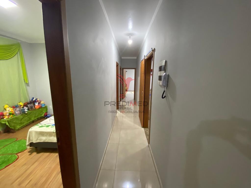 Casa à venda com 2 quartos, 152m² - Foto 3