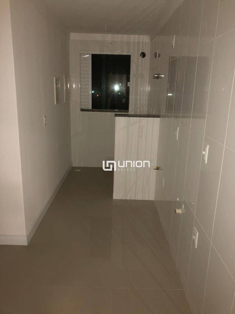 Apartamento à venda com 2 quartos, 69m² - Foto 9