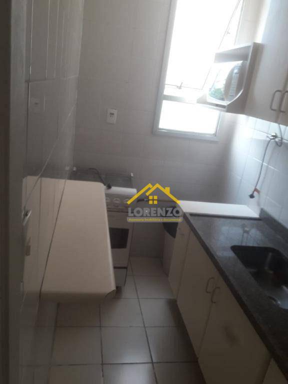 Apartamento à venda com 3 quartos, 90m² - Foto 3