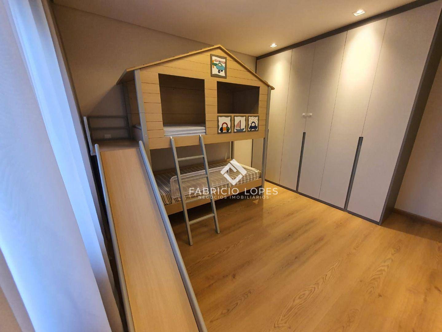 Casa à venda com 4 quartos, 300m² - Foto 19