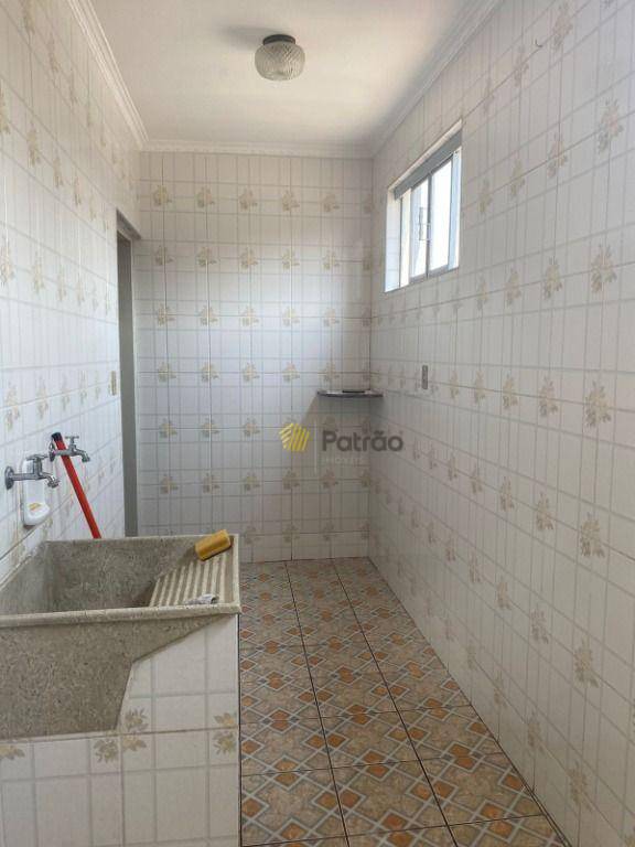 Sobrado para alugar com 2 quartos, 104m² - Foto 11