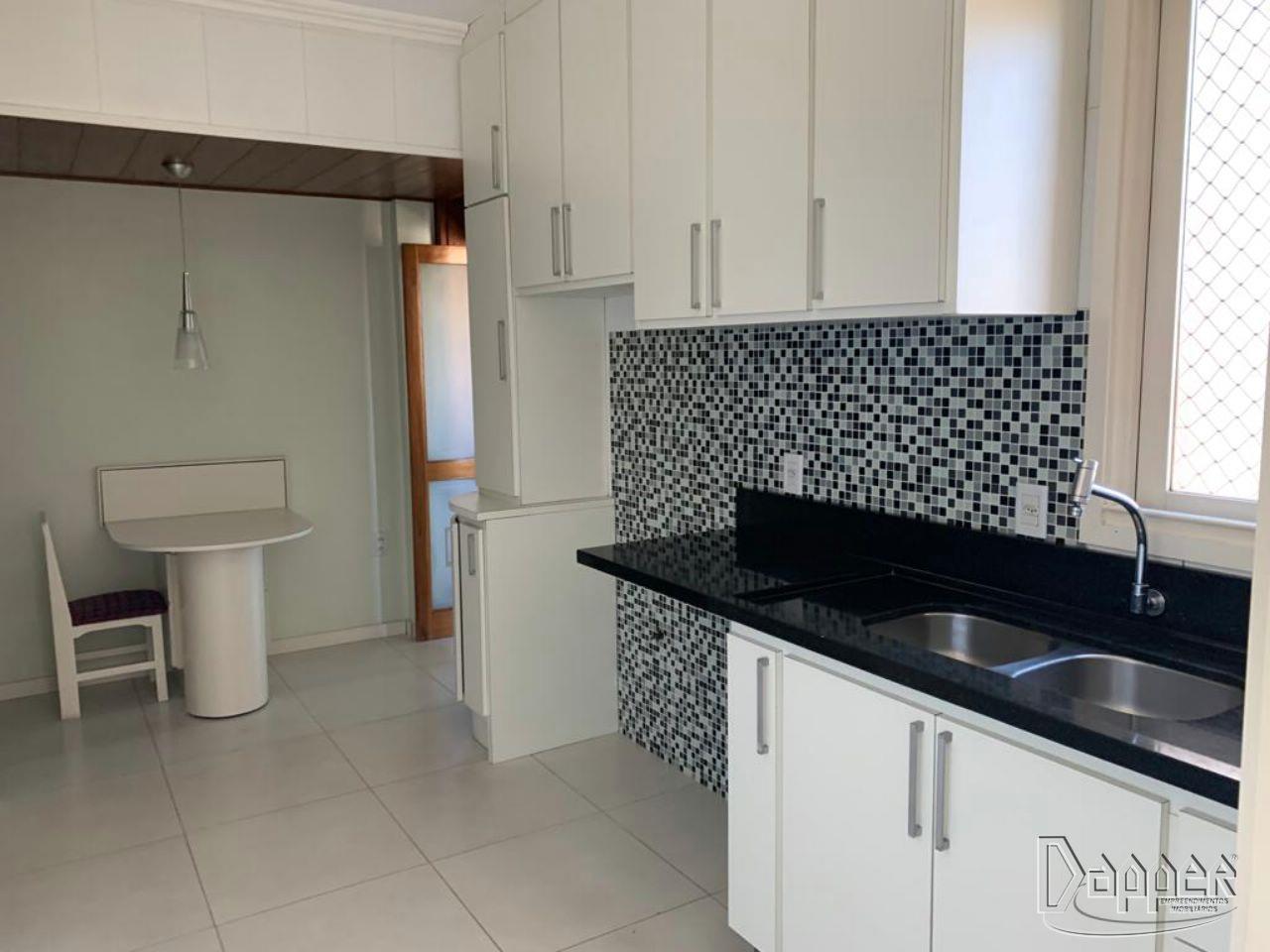 Apartamento à venda com 3 quartos, 189m² - Foto 5