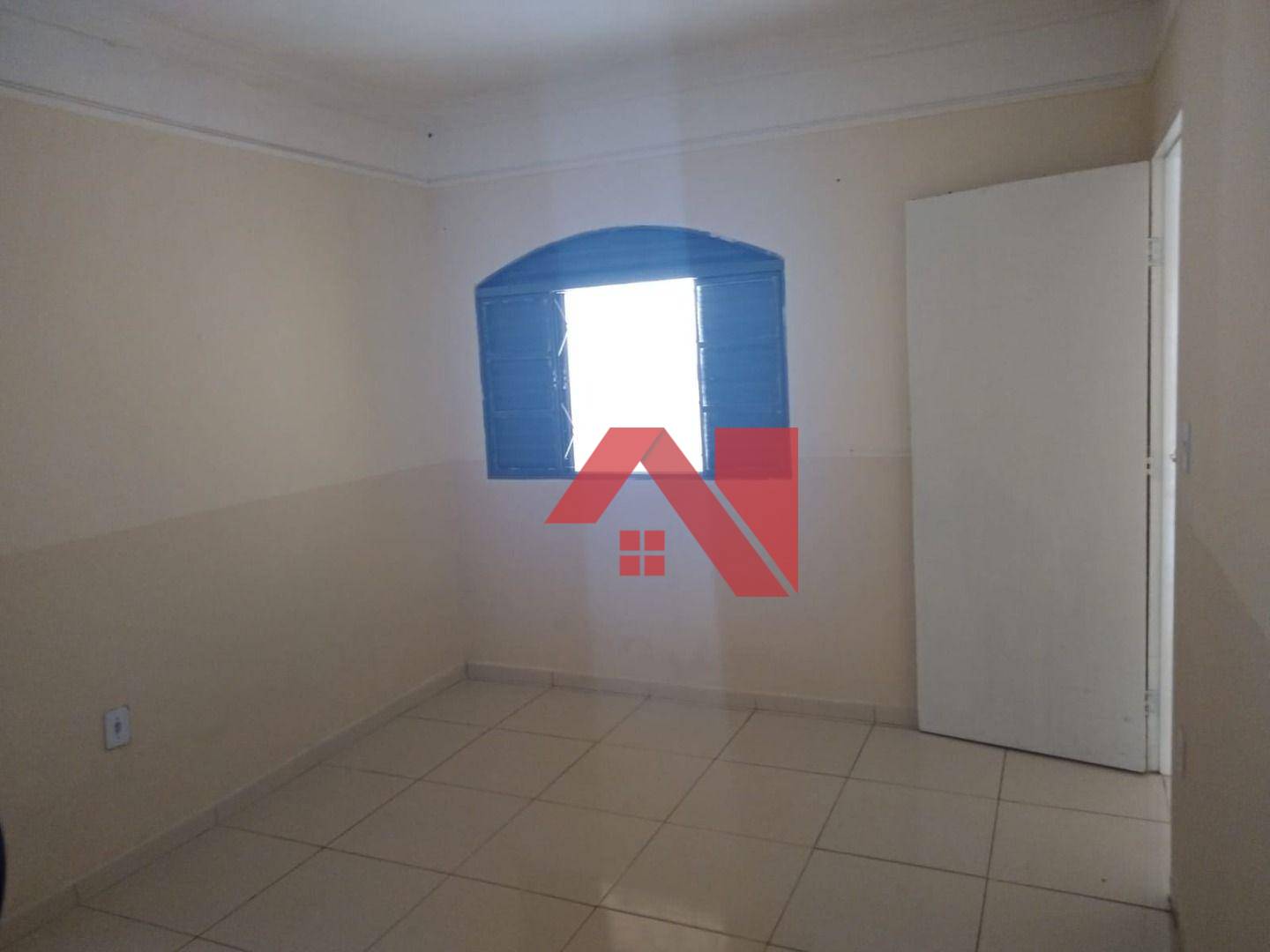 Casa à venda com 3 quartos, 121m² - Foto 3