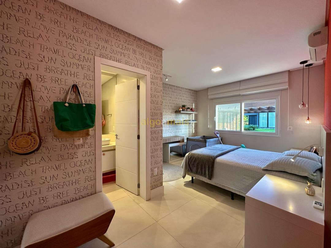 Casa de Condomínio à venda com 4 quartos, 260m² - Foto 22
