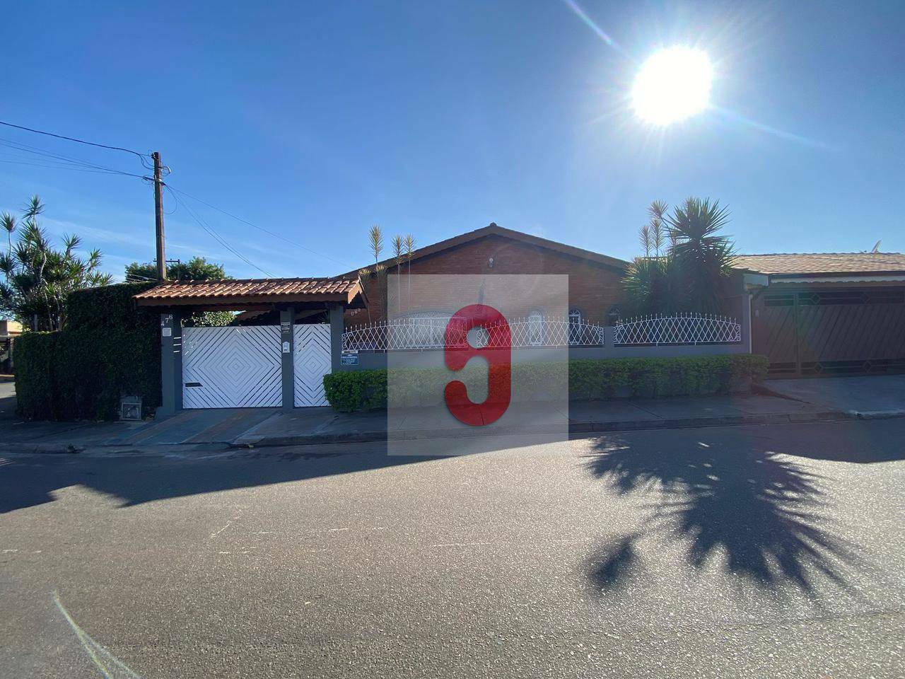 Casa, 3 quartos, 307 m² - Foto 1