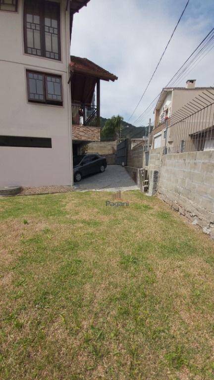 Casa à venda com 4 quartos, 192m² - Foto 9
