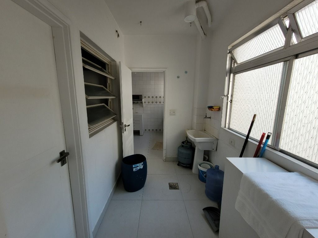 Apartamento à venda e aluguel com 3 quartos, 130m² - Foto 23