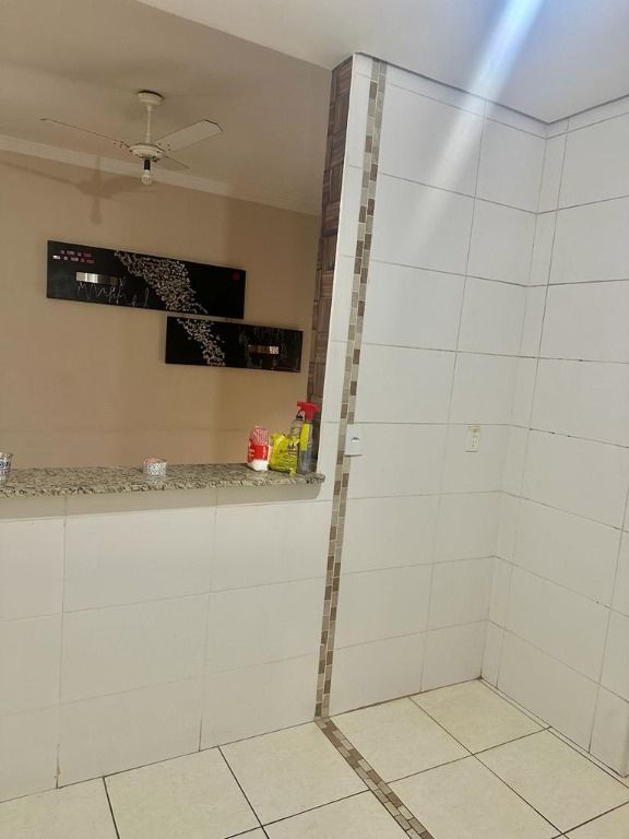 Apartamento à venda com 2 quartos, 68m² - Foto 4