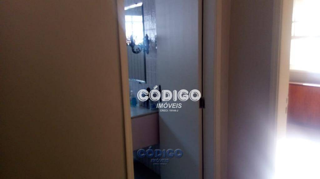 Sobrado à venda com 3 quartos, 250m² - Foto 26