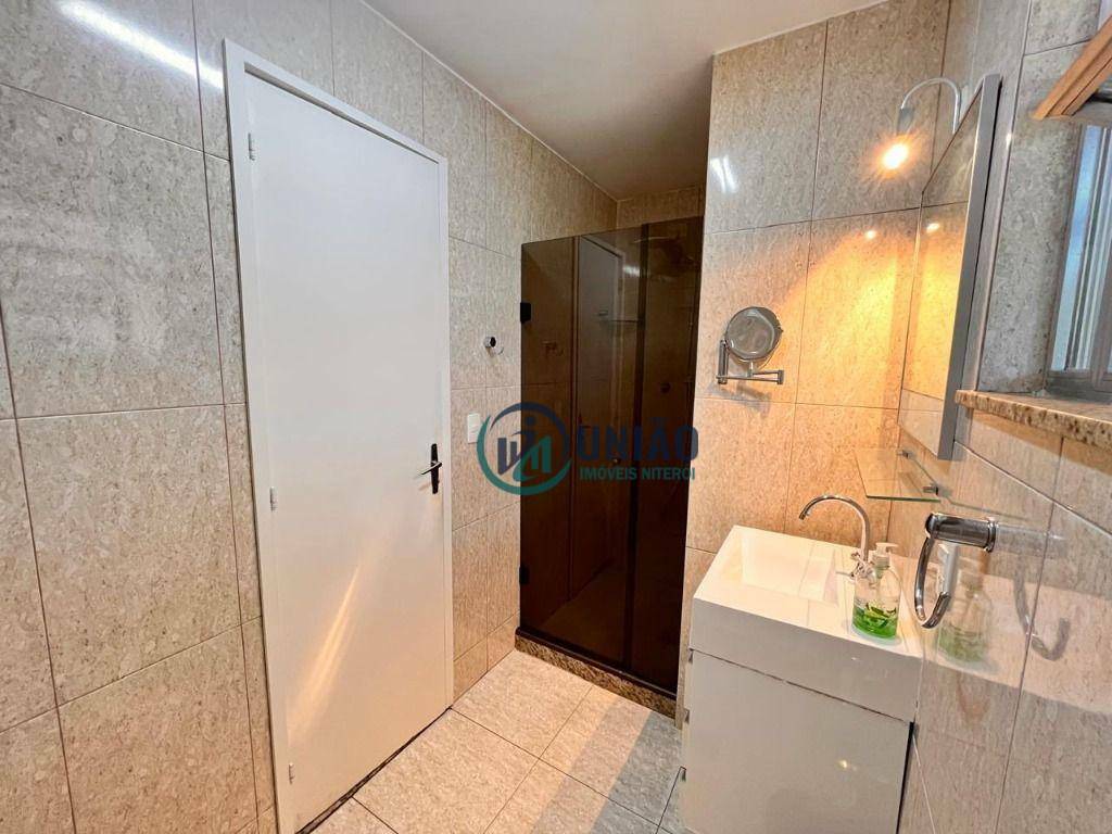 Apartamento à venda com 2 quartos, 80m² - Foto 13