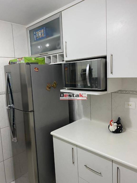 Apartamento à venda com 2 quartos, 50m² - Foto 9