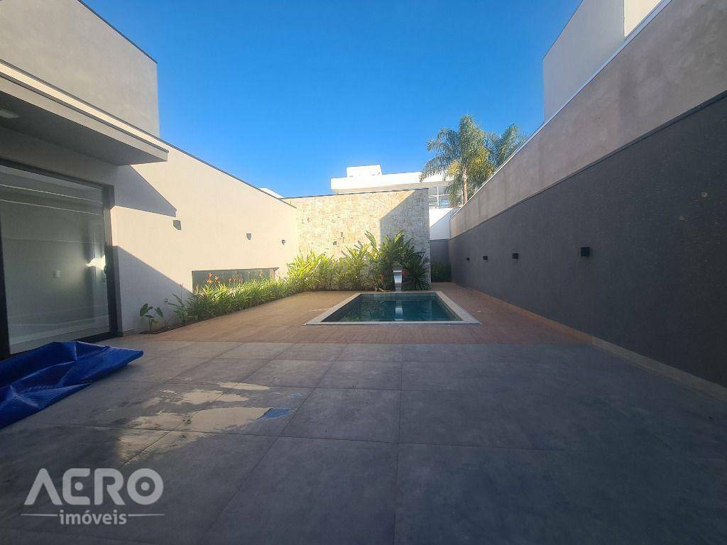 Casa de Condomínio à venda com 3 quartos, 275m² - Foto 3