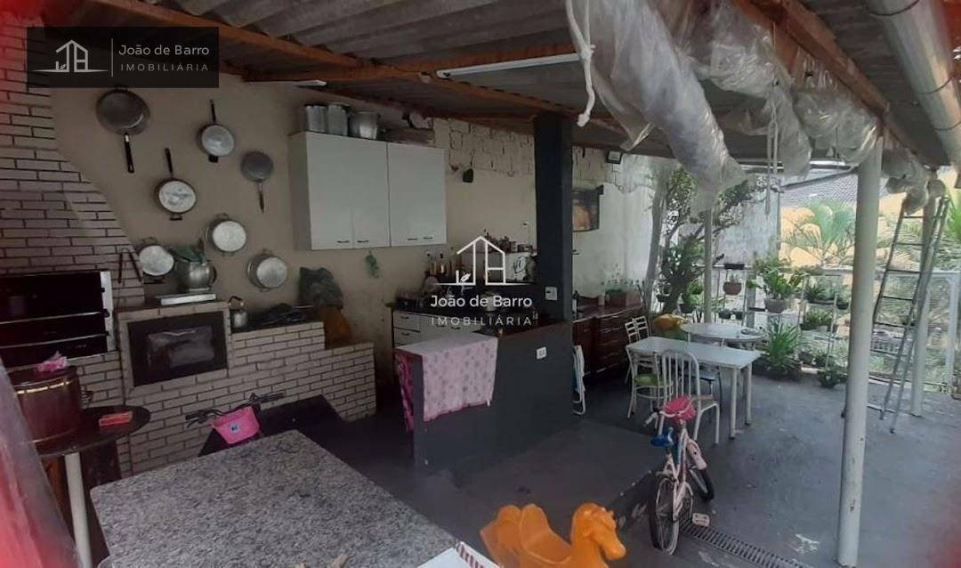 Casa à venda com 4 quartos, 411m² - Foto 4