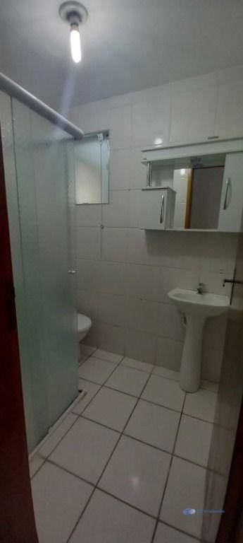 Apartamento à venda com 2 quartos, 70m² - Foto 4