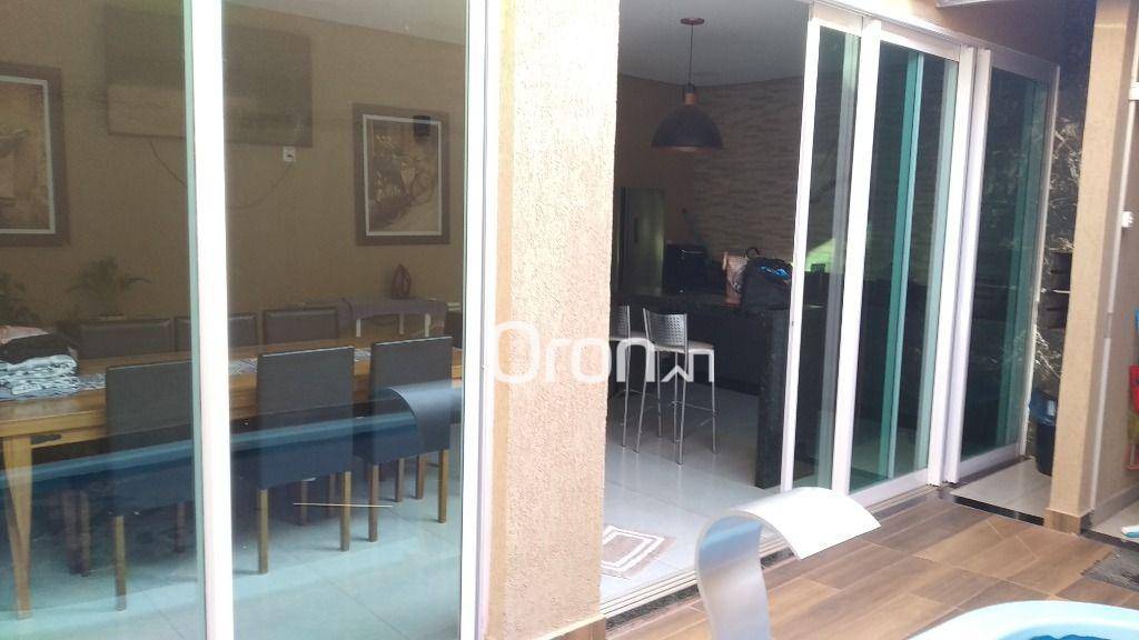 Sobrado à venda com 4 quartos, 284m² - Foto 3