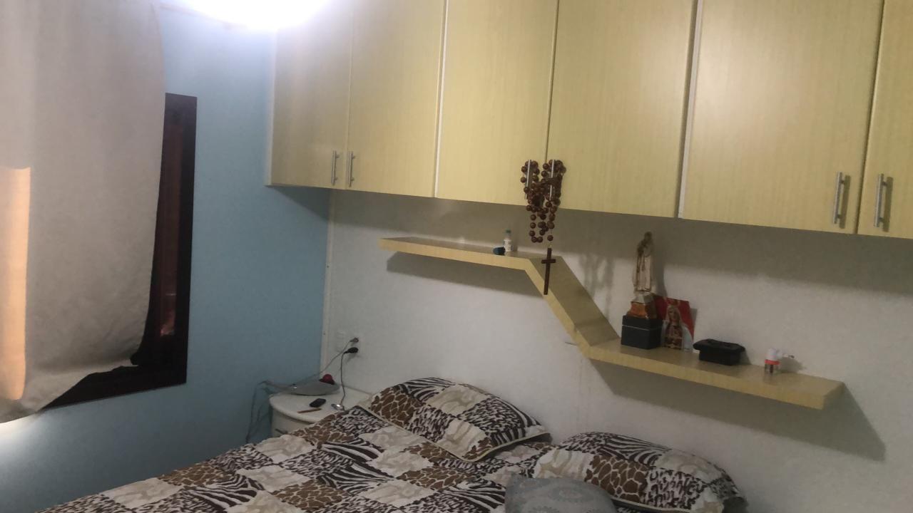 Casa à venda com 5 quartos, 200m² - Foto 10