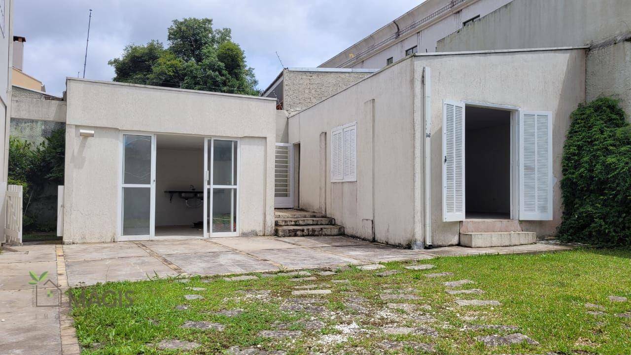 Casa para alugar com 5 quartos, 290m² - Foto 23