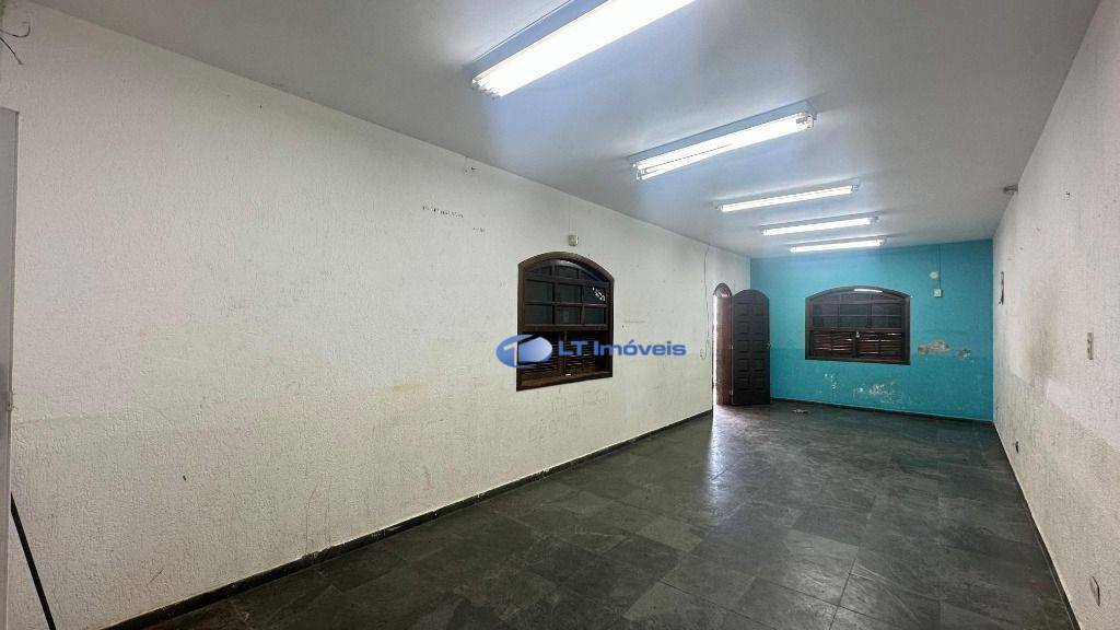 Casa, 3 quartos, 322 m² - Foto 41