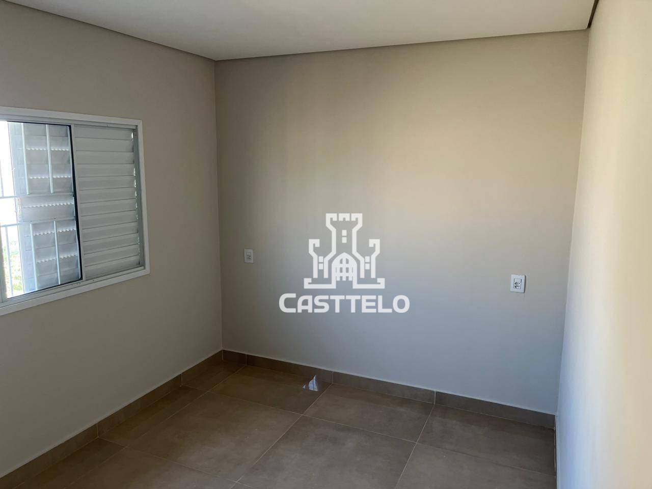 Casa à venda com 3 quartos, 90m² - Foto 4