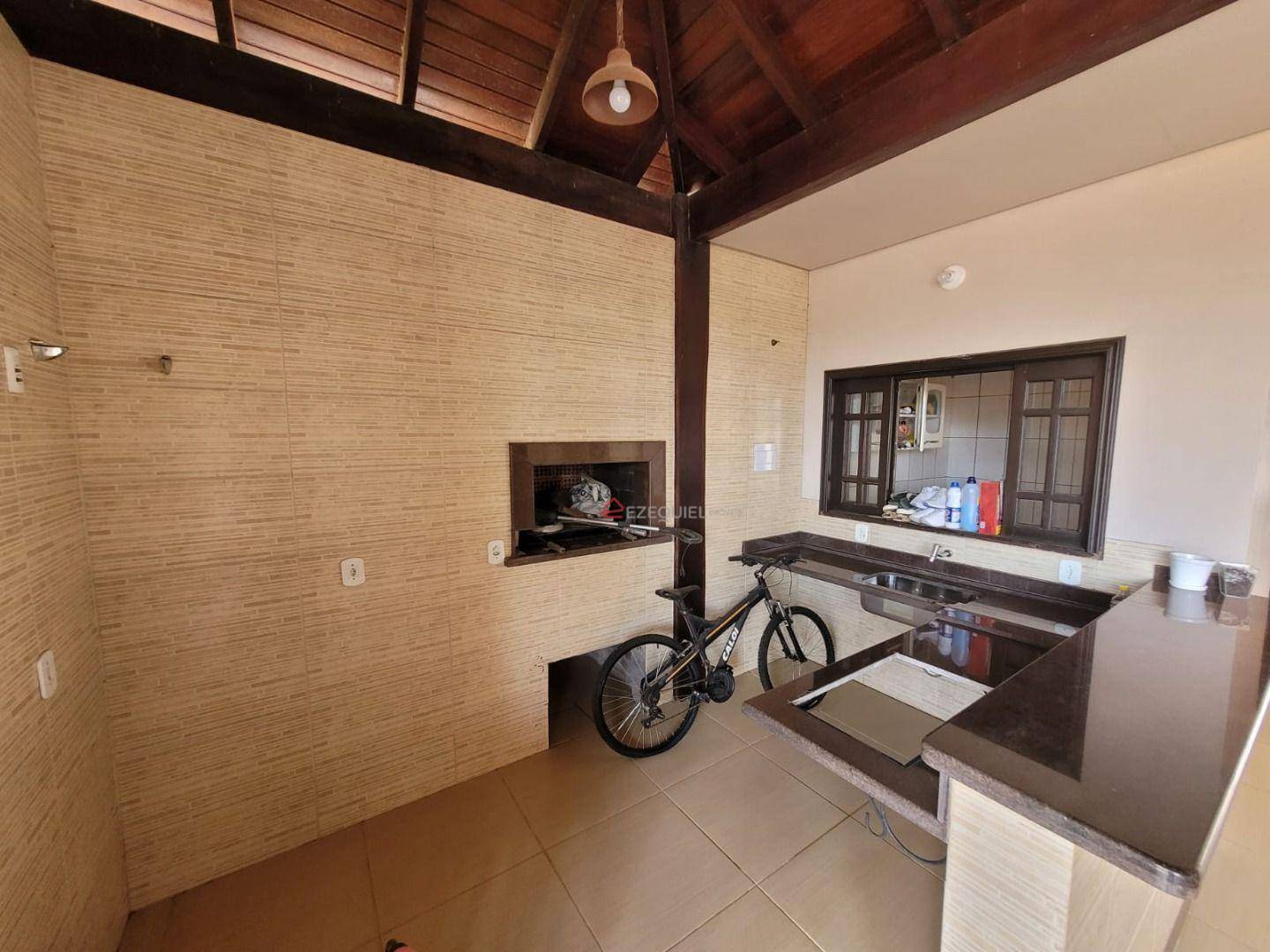 Casa à venda com 3 quartos, 205m² - Foto 17