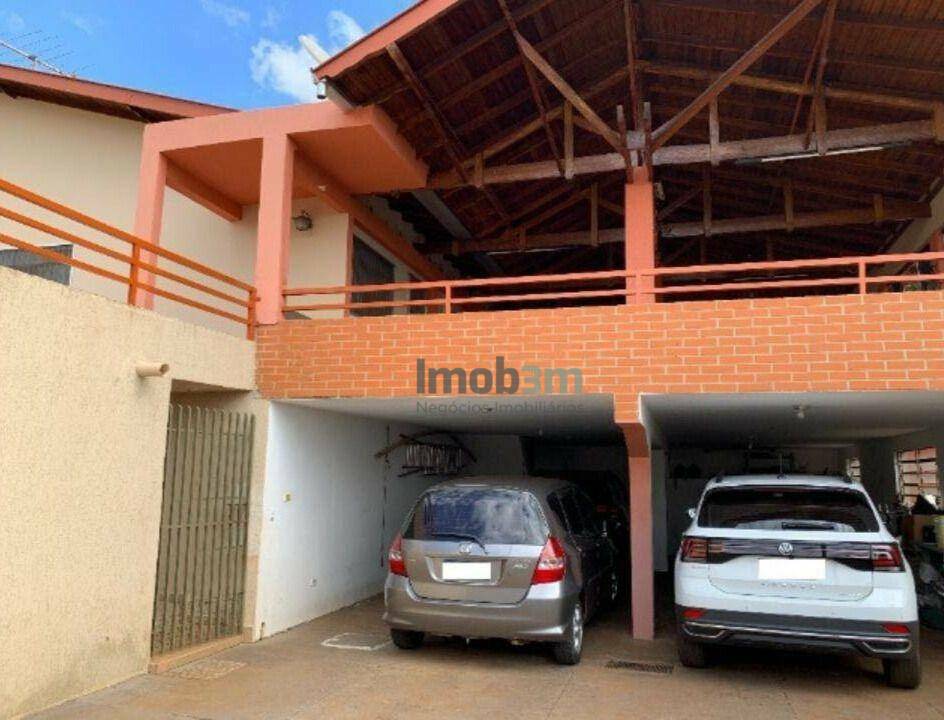 Casa à venda com 4 quartos, 299m² - Foto 13