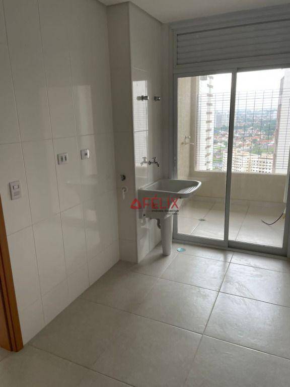 Apartamento à venda com 3 quartos, 155m² - Foto 7