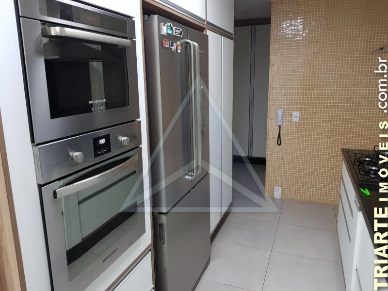 Apartamento à venda com 3 quartos, 167m² - Foto 7