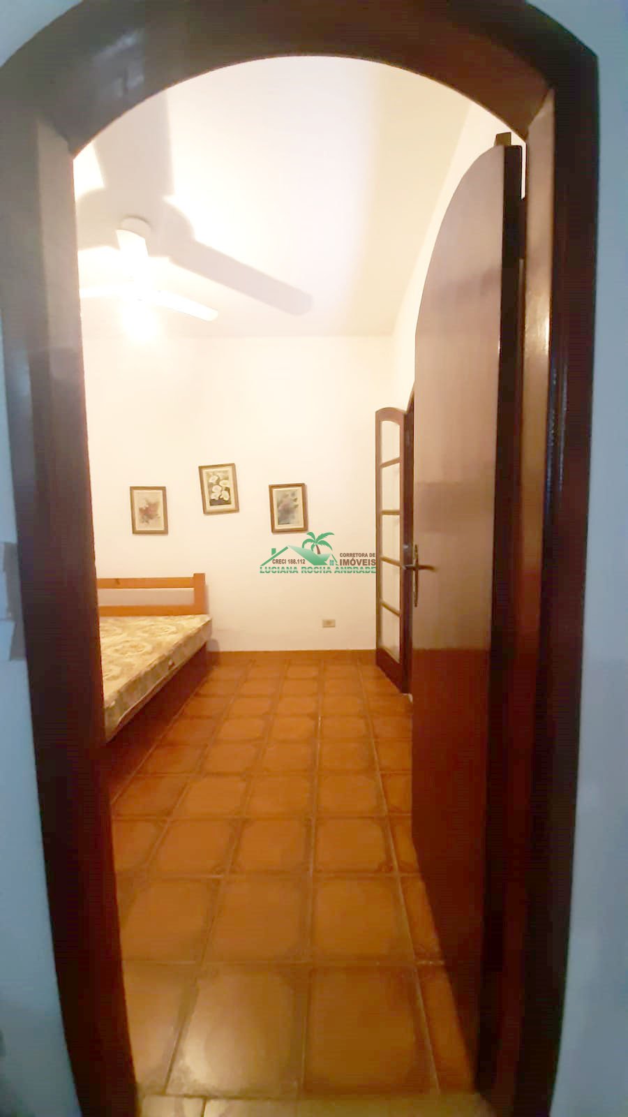 Casa à venda com 3 quartos, 250m² - Foto 10