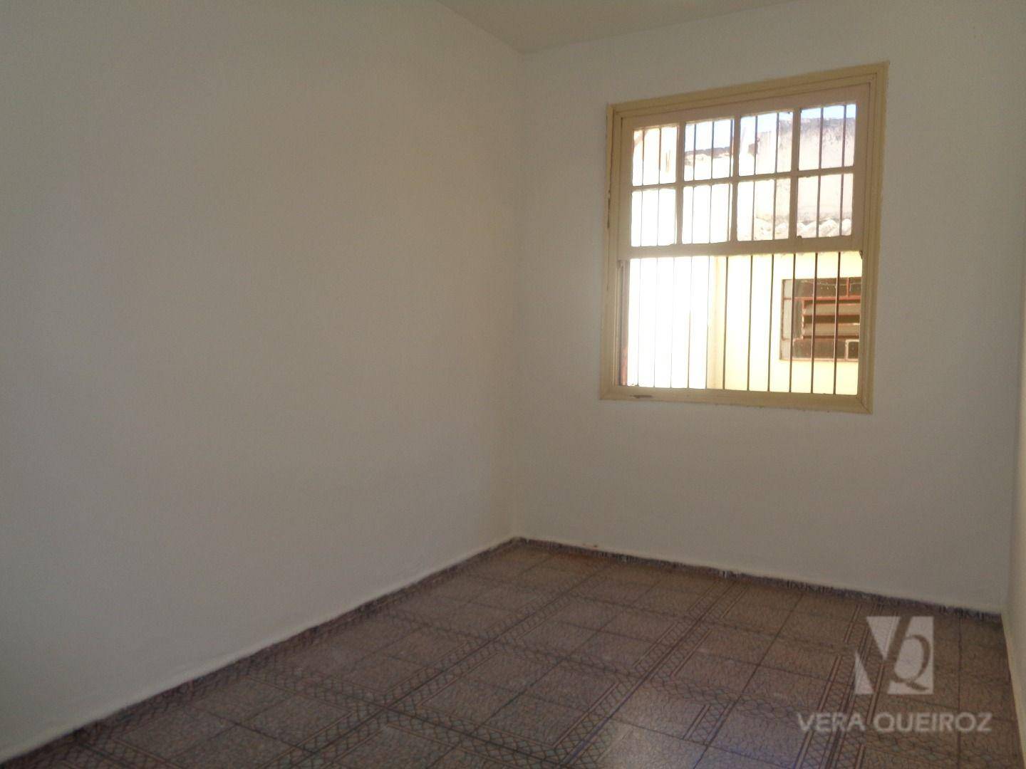 Casa à venda com 3 quartos, 100m² - Foto 11