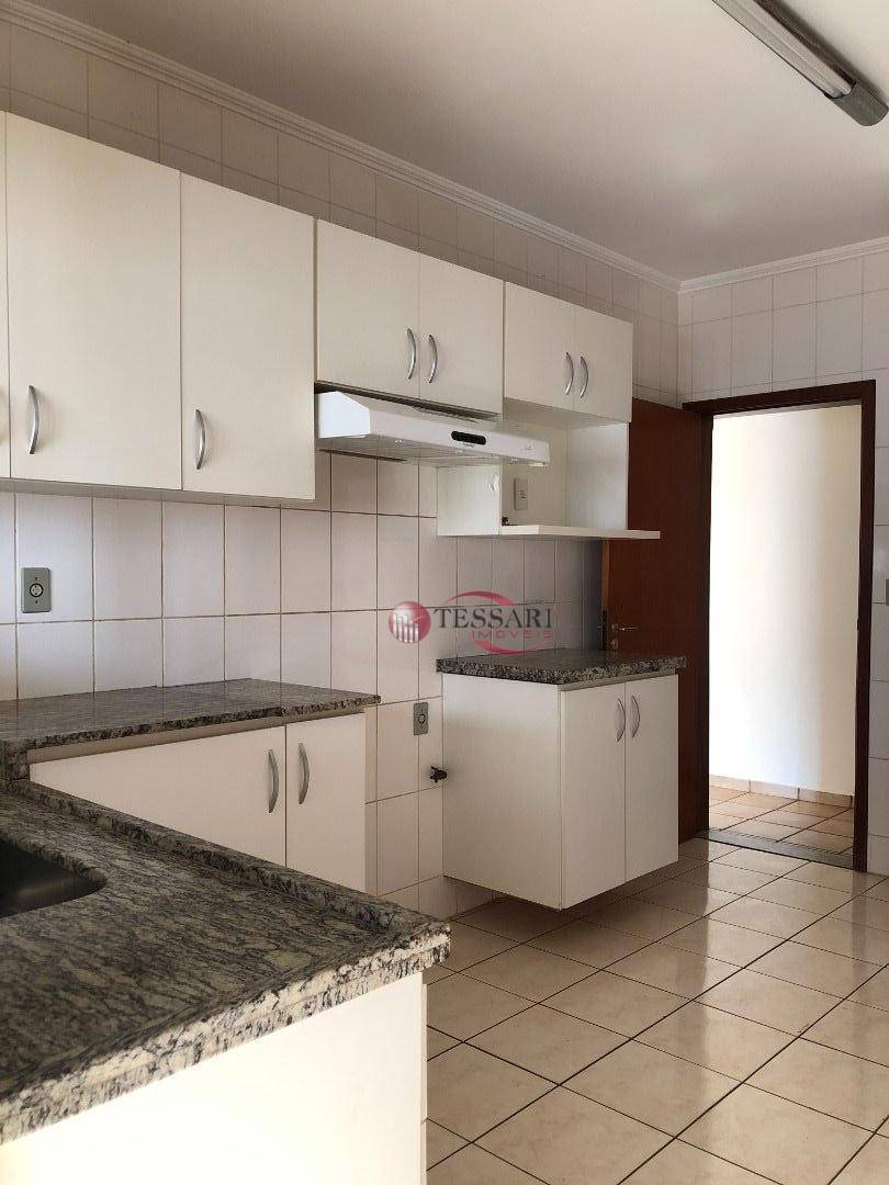 Apartamento à venda com 3 quartos, 125m² - Foto 6