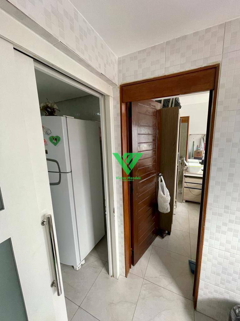 Apartamento à venda com 4 quartos, 179m² - Foto 19