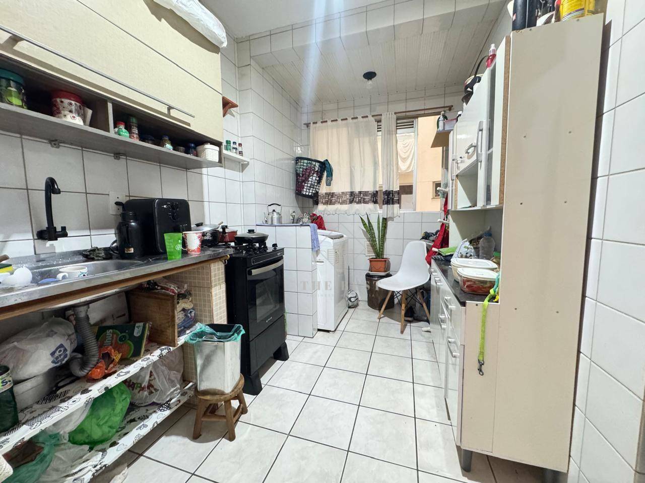 Apartamento à venda com 2 quartos, 60m² - Foto 4