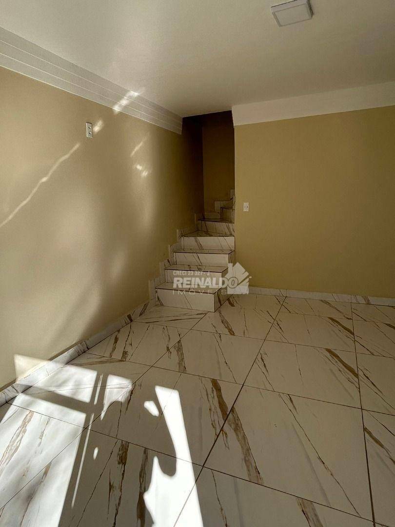 Casa de Condomínio para alugar com 3 quartos, 165m² - Foto 5