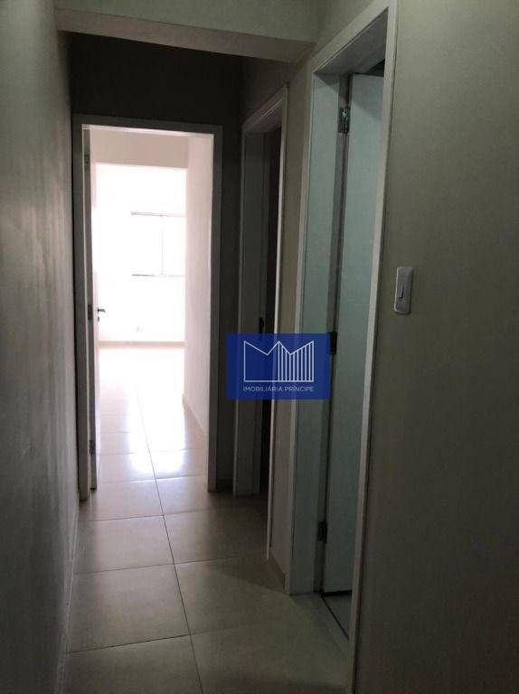 Apartamento à venda com 2 quartos, 78m² - Foto 13